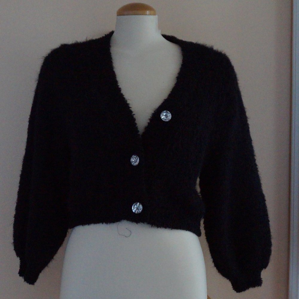 Fuzzy cropped cardigan